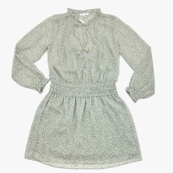 Socialite Sage Ivory Long Sleeve Mini Dress Medium - Picture 1 of 13